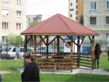 Produse din lemn pentru amenajari exterioare - foisor din lemn